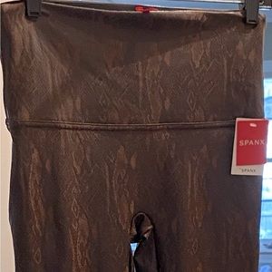 Spanx XL Brown Snakeskin Leggings